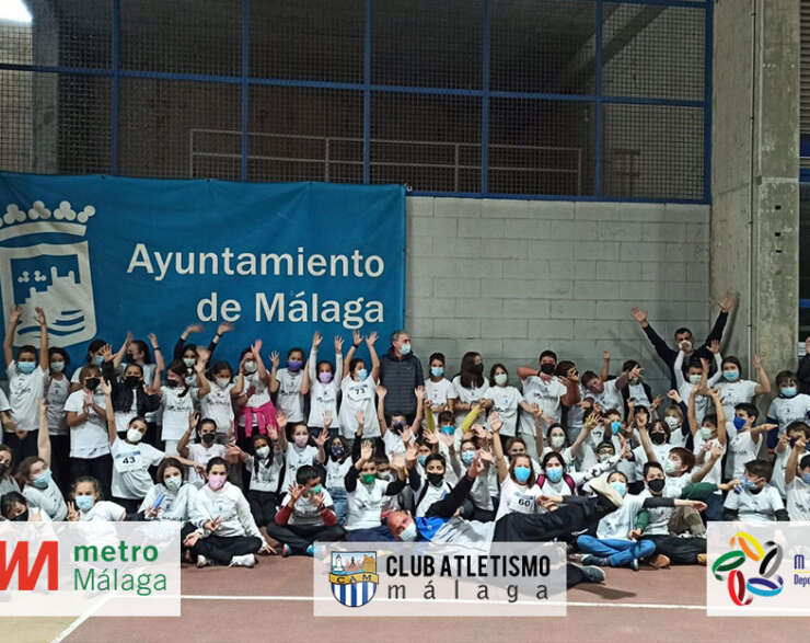 75 alumnos del CEIP Carmen de Burgos visitan el estadio Ciudad de Málaga